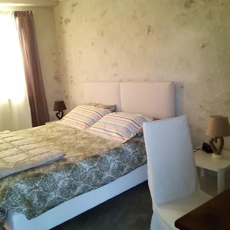 Casa Torre Allera 3* Cuneo