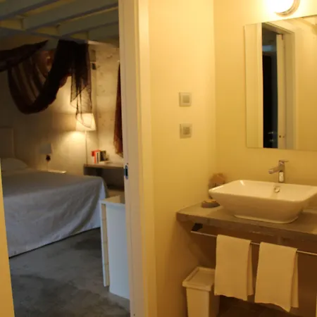 Bed & Breakfast Casa Torre Allera 3*