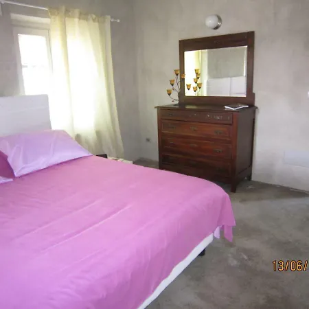 Bed & Breakfast Casa Torre Allera 3*