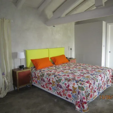 Casa Torre Allera 3* Cuneo