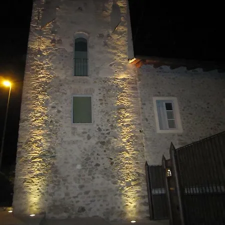 Casa Torre Allera Alojamento de Acomodação e Pequeno-almoço 3*