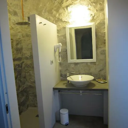 Casa Torre Allera 3* Cuneo