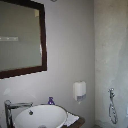 Casa Torre Allera Alojamento de Acomodação e Pequeno-almoço Cuneo