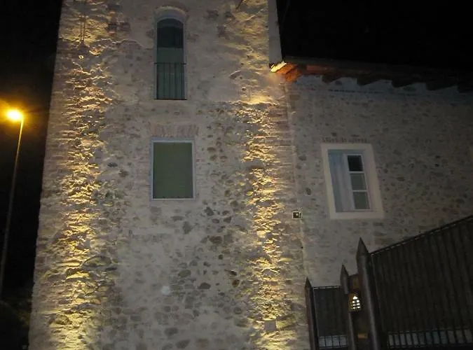 Casa Torre Allera לינה וארוחת בוקר 3*